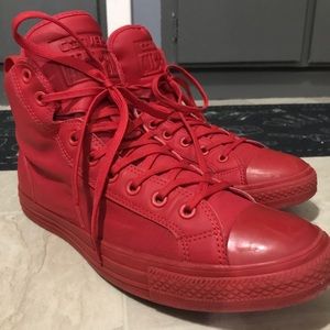 solid red converse